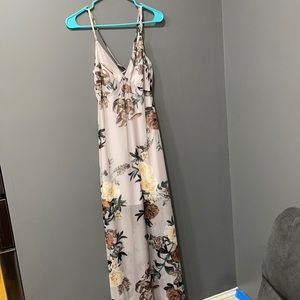 Never worn maxi size Small